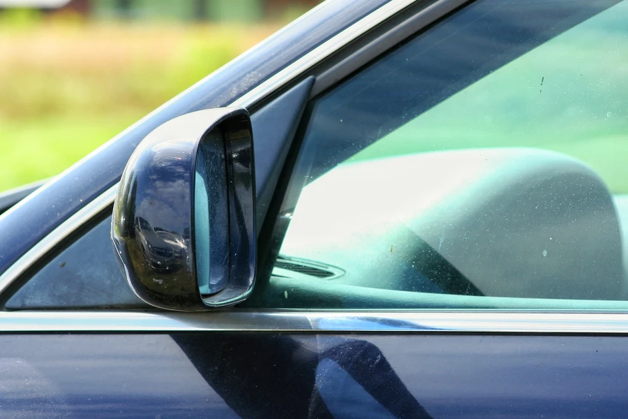 Common Issues Resolved By Mirror Replacement Experts in Marietta, GA